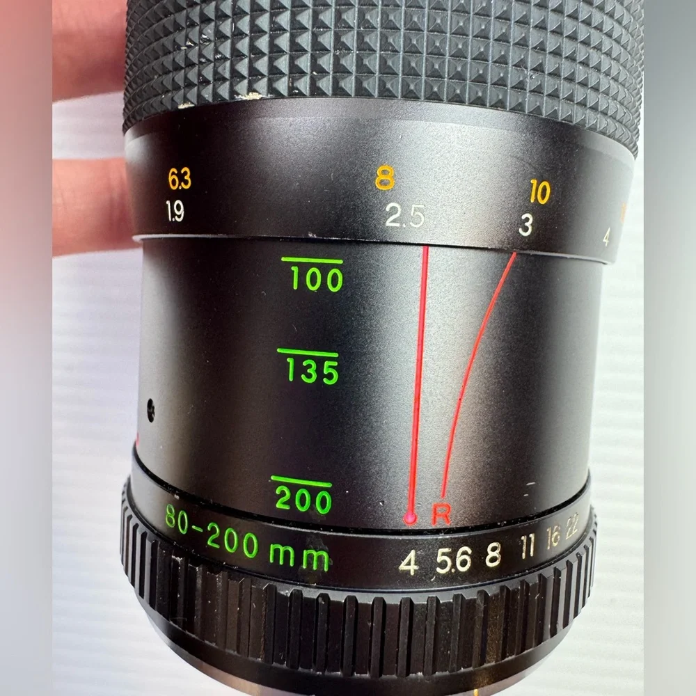 YASHICA ML 80-200 mm f/4 Zoom Yashica Mount Made in Japan A7516399 Pre- owned